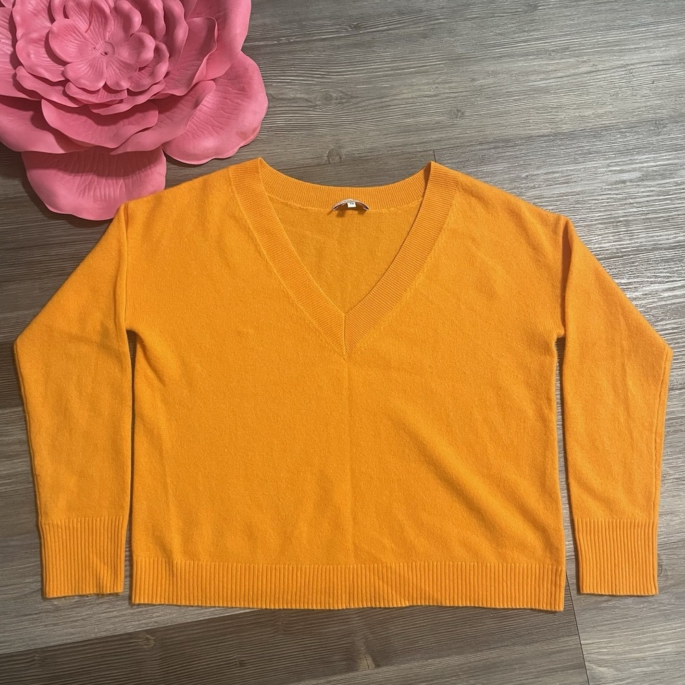 J. SOCIETY Sz XS Orange 100% Cashmere  V-Neck RELAXED Sweater Capsule Old Money